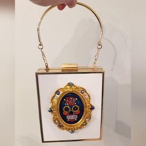 Box Purse w Skull Crossbody/Handbag